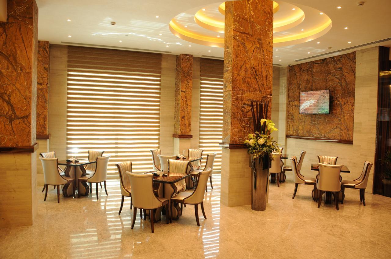 Frsan Palace Hotel Manama Eksteriør bilde